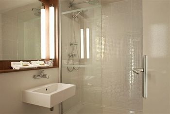 Hotel Campanile Quentin