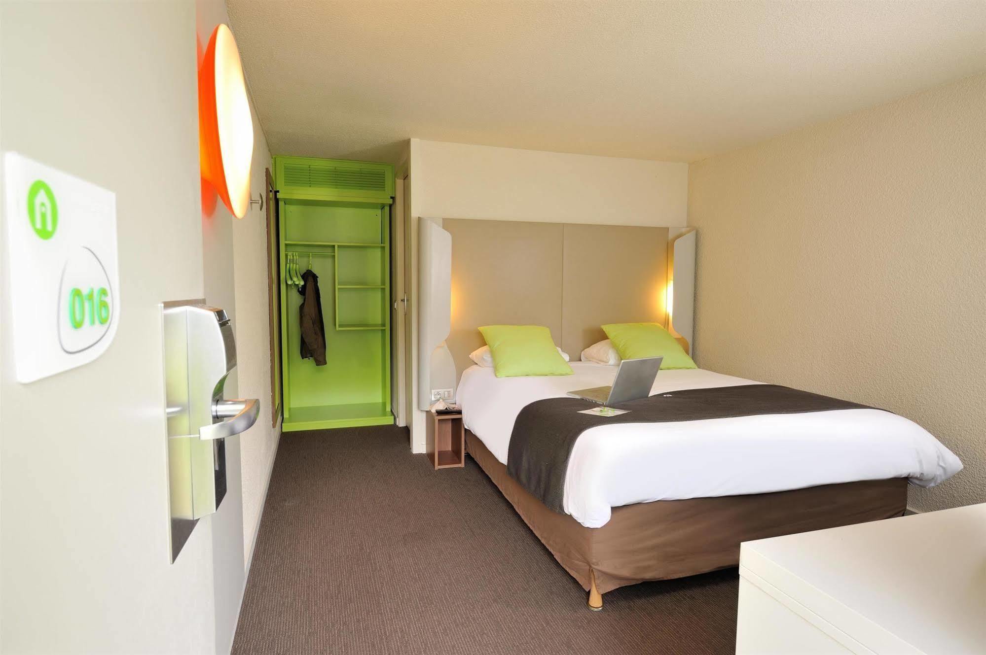 Campanile Quentin Hotel 3*